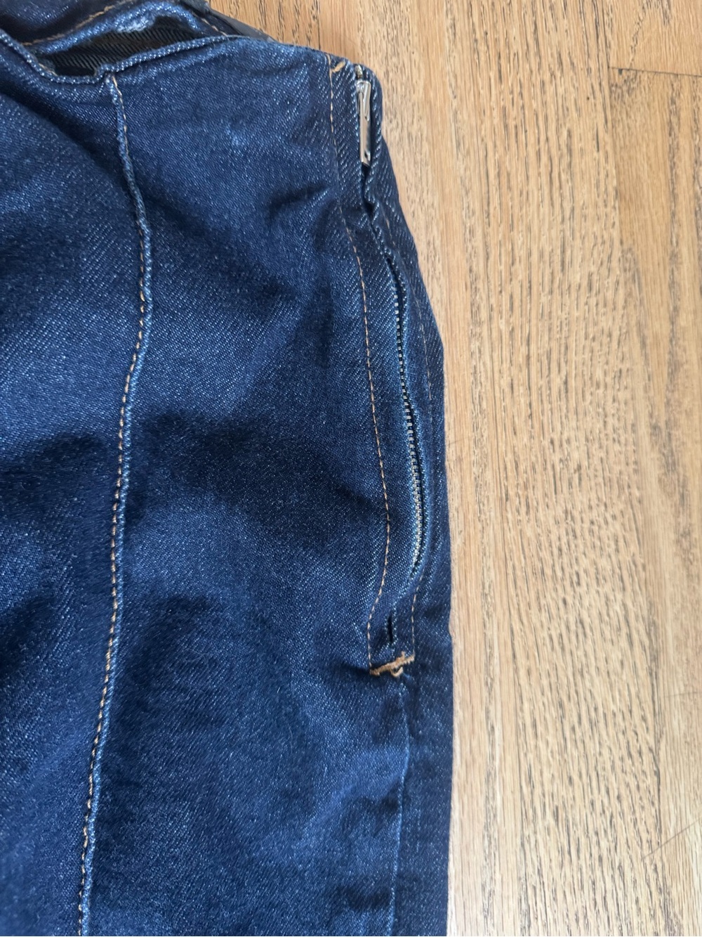 Zara Women's Dark Blue High-Waist Flare Jeans - Picture 3 of 4